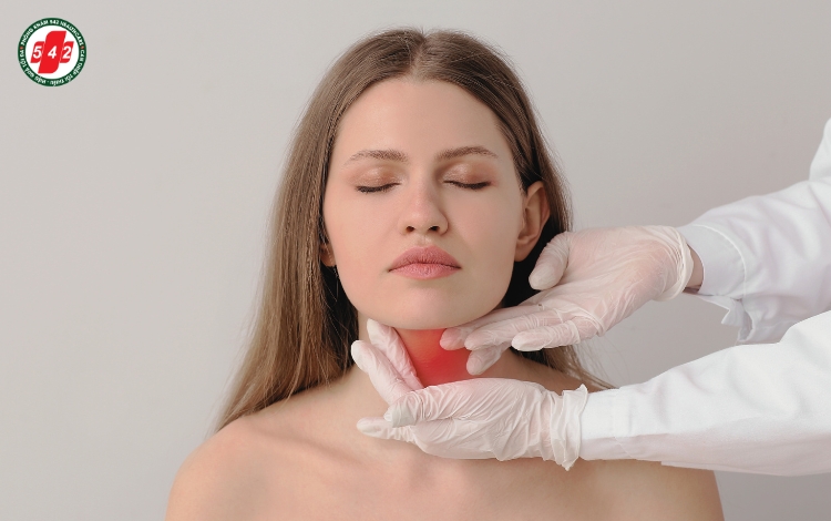U tuyến giáp: Dấu hiệu, nguyên nhân, chẩn đoán và hướng điều trị hiệu quả